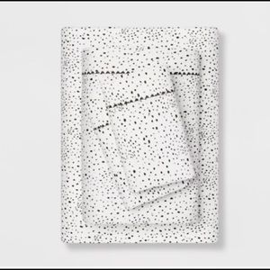 Queen Opal House Black & White Dot Sheet Set